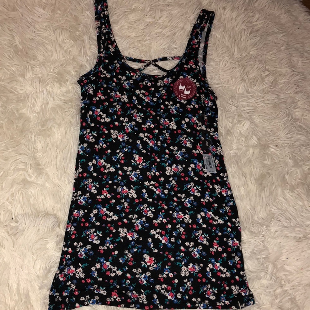**BRAND NEW**Floral tank top